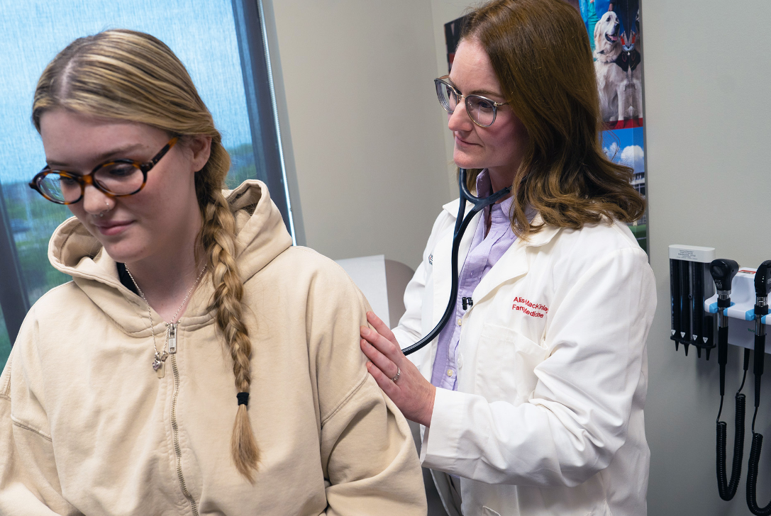 A Quick Fix? Doctors Offer Alternatives to Online Health Fads that Actually Work